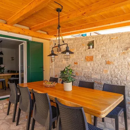 Сasa de vacaciones Kalista Istriana Pula