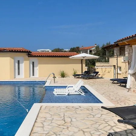 別荘 Kalista Istriana プーラ