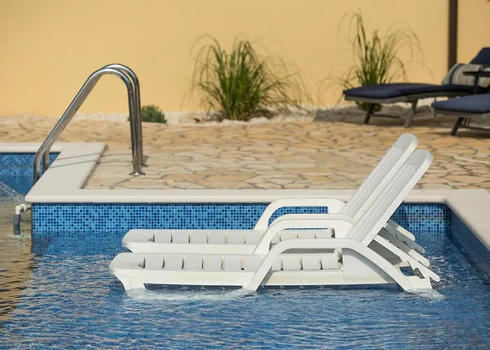 Kalista Istriana Tatil Evi Pula